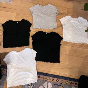 5 piece Black, White & Gray BP Ribbed Baby Tee M